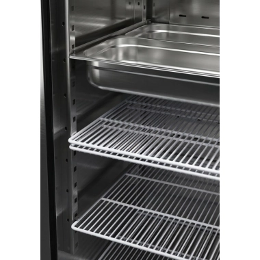Szafa chłodnicza gastronomiczna GN2/1 | 730x805x2065 mm | 670l